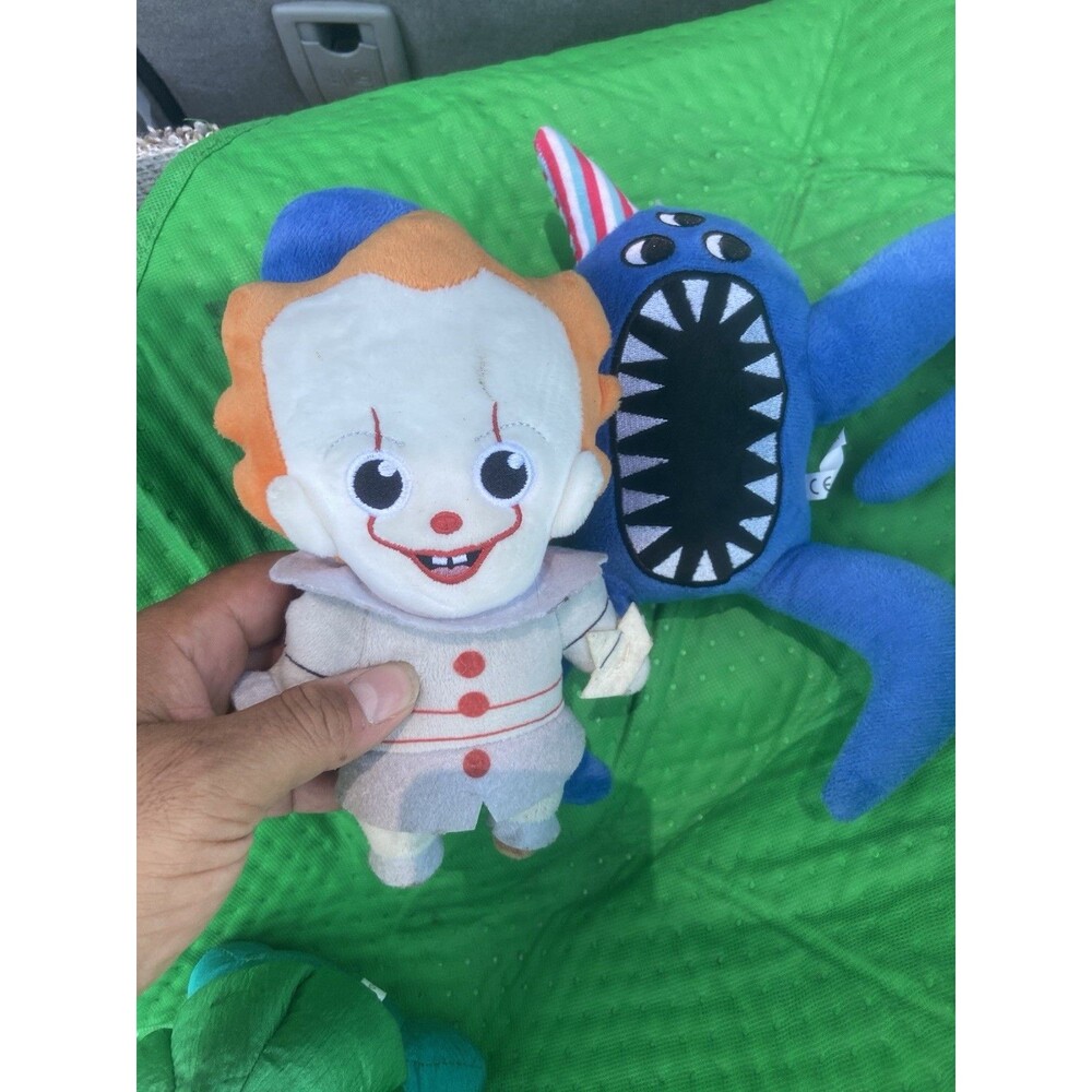 IT Bundle Stuffed Doll Animal Penny Wise Holding Boat Stephen King